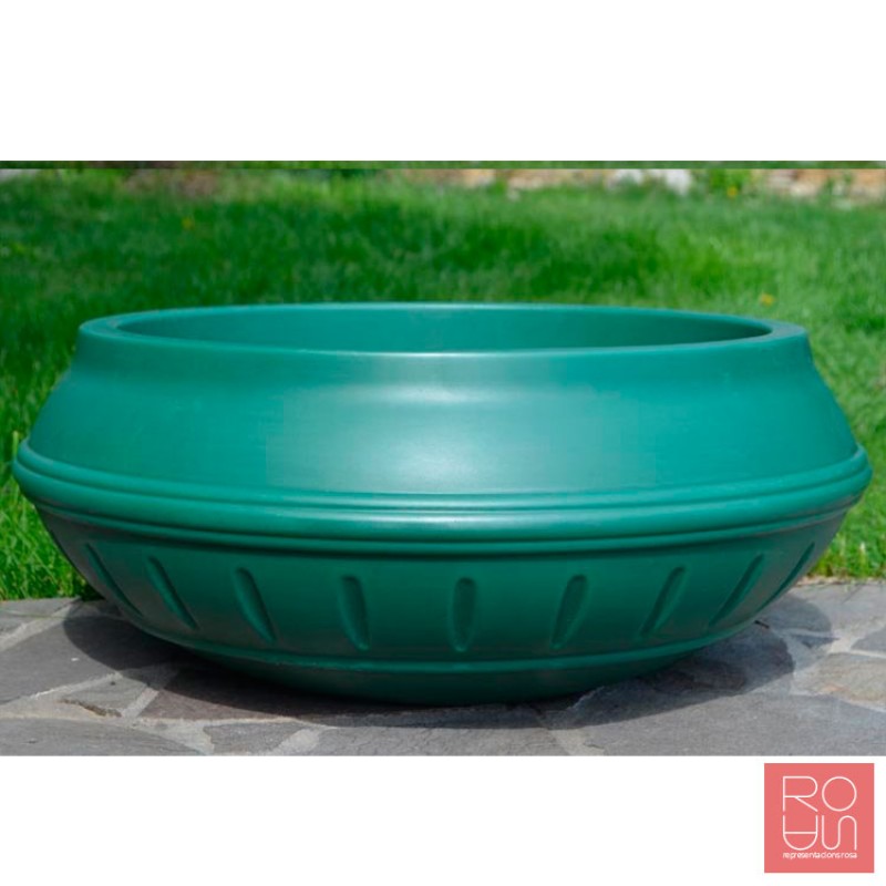 Jardinera de polietilè amb suport M600